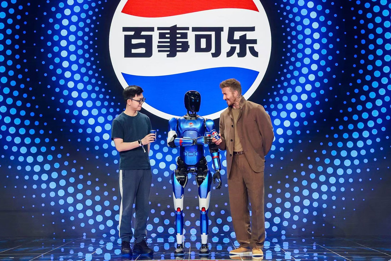 BB贝博机器人携手百事中国共创“百事蓝宝” 共燃渴望新章